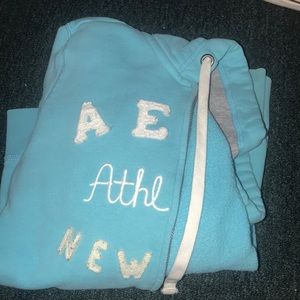 Aero baby blue zip up